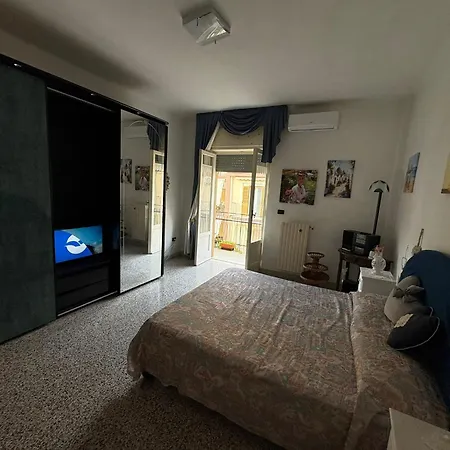 Sunny Side Apartament *