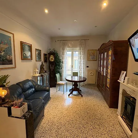 Апартаменти Sunny Side Барі