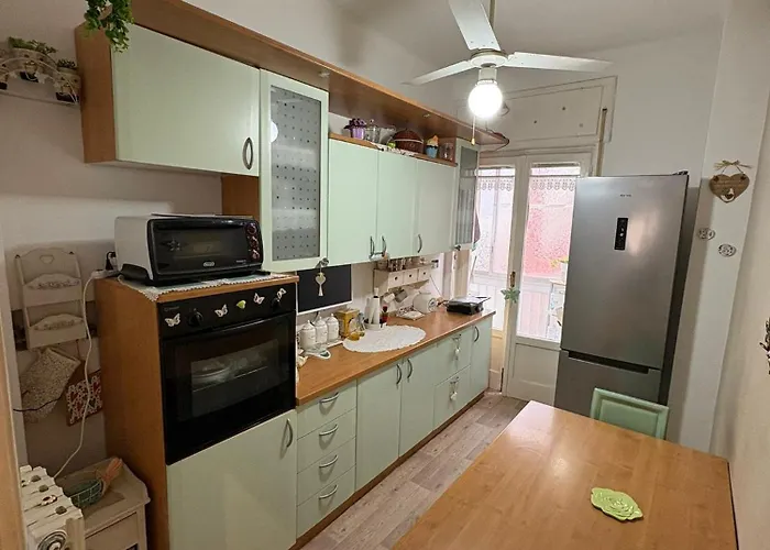 Апартаменти Sunny Side Барі